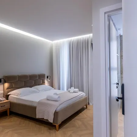 Parid Otel 4*