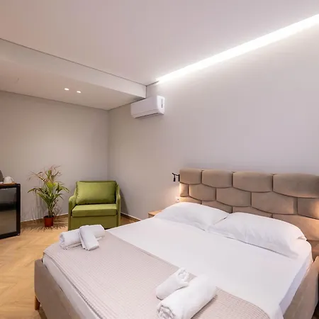 Otel Parid