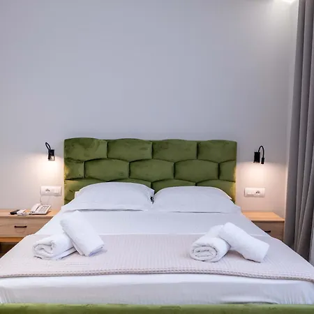 Otel Parid