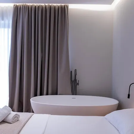 Parid 4* كساميل