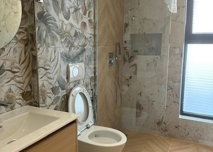 Parid Ξενοδοχείο Εξαμίλιο