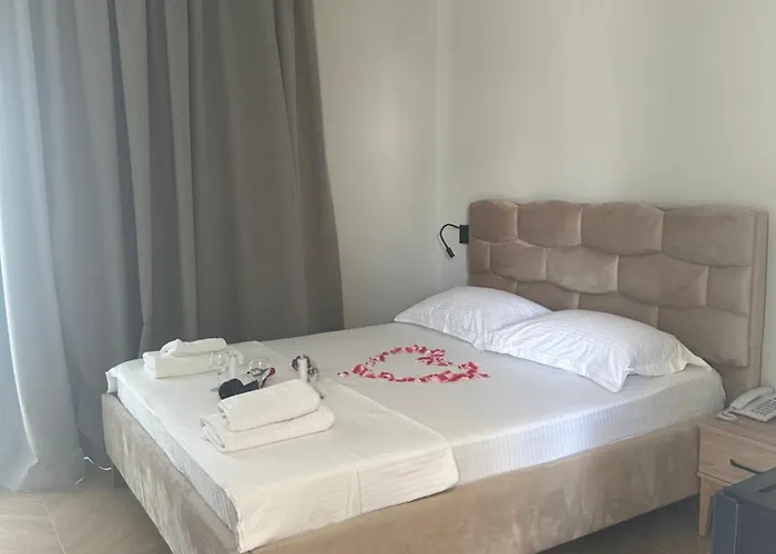 Parid Εξαμίλιο