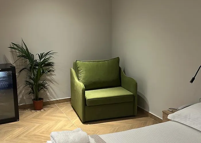 Parid 4* Εξαμίλιο