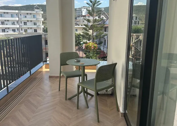 Parid Ξενοδοχείο Εξαμίλιο